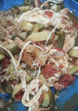 A picture of Chicken and Poblano Peppers with Zucchini (My Style 'Alambre').