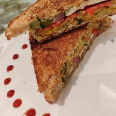 A picture of Mumbai special toast.