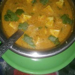 A picture of Shahi paneer.