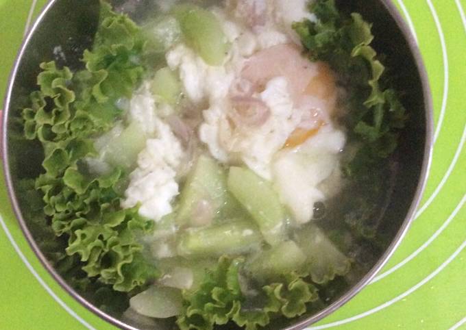 Standar Resep mudah buat Timun masak kuah dijamin enak