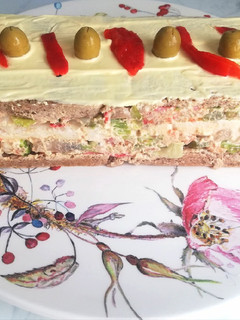 Una foto de Pastel Vegetal de Ensaladilla con Gusto y Sabor