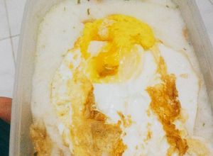 Foto resep Bubur sosis + telur setengah mateng