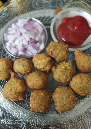 A picture of Mix dal pakoda.