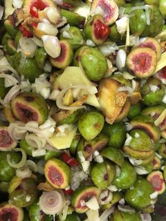 Hình của món Tuần 18: sung muối xổi.