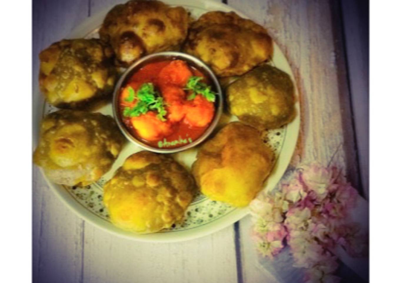Bengali: Green Peas Puri/Motorshutir Kochuri with Dum Aloo/Aloo’aur Dum- No Onion-Garlic