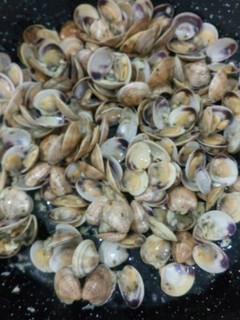 Una foto de Chirlas al ajillo