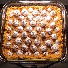 A picture of Peda Cream pudding.