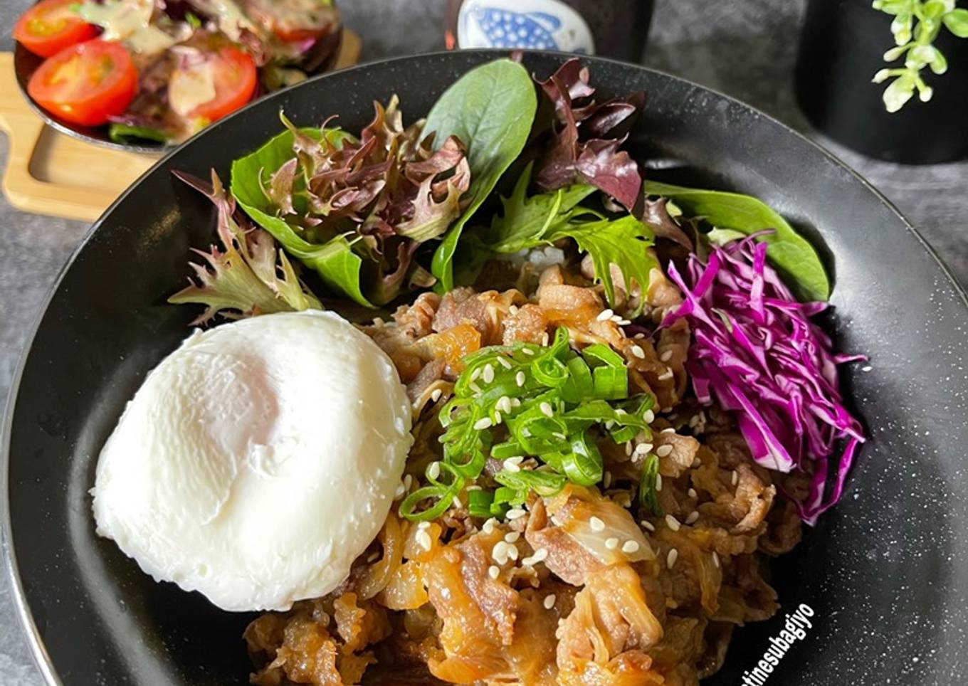 Gyudon Yoshinoya | Japanese beef bowl sekarang ga perlu ke resto π