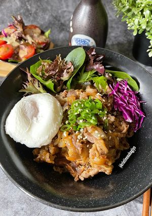 Foto resep Gyudon Yoshinoya | Japanese beef bowl sekarang ga perlu ke resto 😋