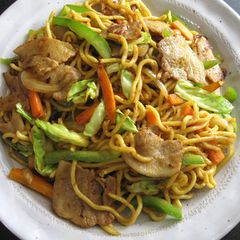 A picture of Curry Flavoured Yakisoba.