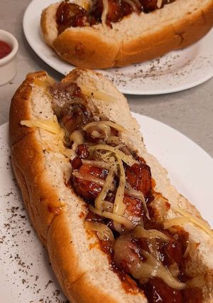 A picture of Hot dog with Cheese.