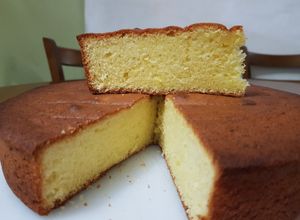 Una foto de Bizcochuelo o torta de limón