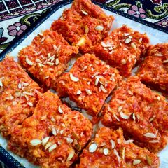 A picture of Gajar ki barfi.