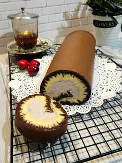 Foto resep 337. HURRICANE STRAWBERRY SWISS ROLL CAKE