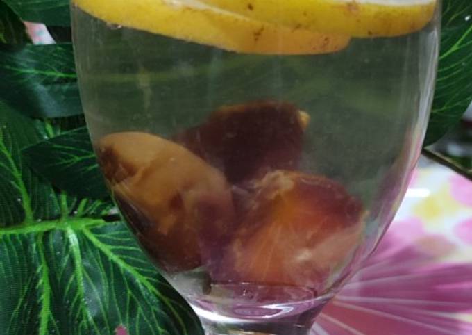Cara membuat Infuse water kurma lemon Cara membuat Infuse water kurma lemon