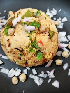 सोया उपमा (SOYA UPAMA RECIPE IN MARATHI) रेसिपी चे मुख्य फोटो 