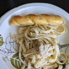 A picture of Chicken Fettuccine Alfredo.
