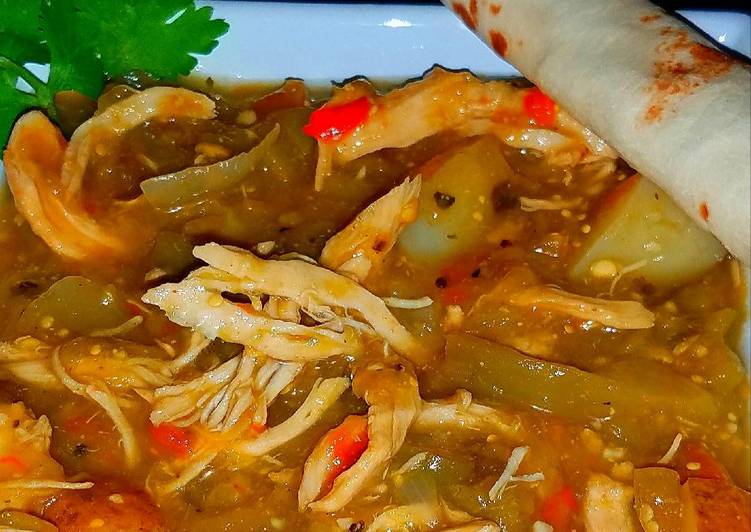 Mike's Spicy Green Chile Chicken Stew