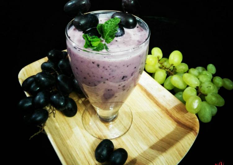 Black grapes Smoothie