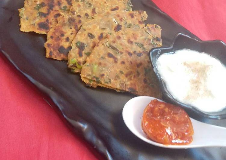 How to Prepare Homemade Winter special Hariyali paratha