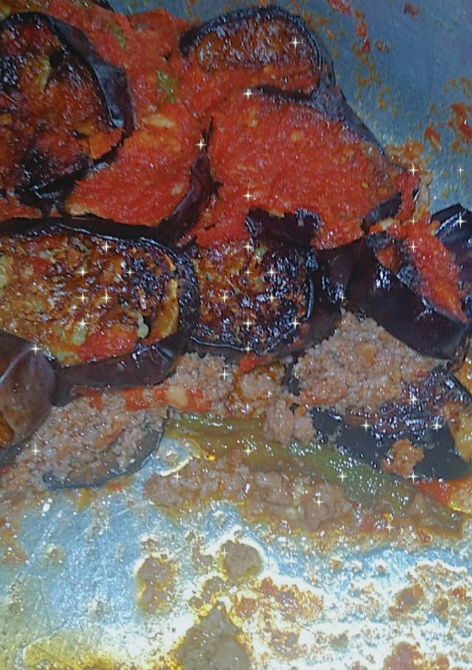 صورة لوصفة مسقعه باللحمه المفرومه 😋😋