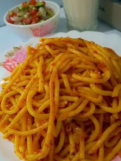 عکسی از دستور ماکارانی با سس گوجه