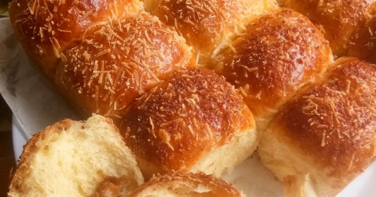 Roti Sobek Isi Keju Palm Sugar