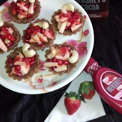 A picture of Fruity and chocolaty semolina halwa tart.