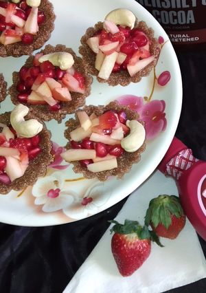 A picture of Fruity and chocolaty semolina halwa tart.