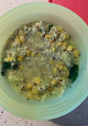 A picture of Chow chow chana dal.