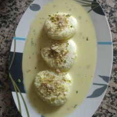 A picture of Rasmalai.