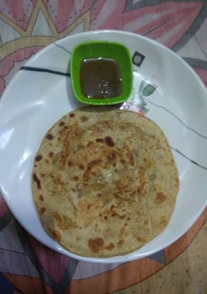 भरवां लौकी पराठा (Bharwan Lauki Paratha recipe in hindi) रेसिपी मुख्य फोटो