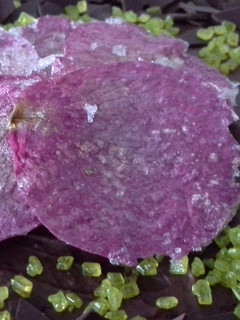Una foto de Pétalos de rosa cristalizados
