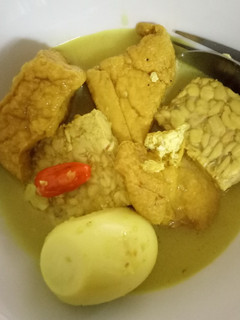 Foto resep Tahu, Tempe, Telur Bumbu Kuning