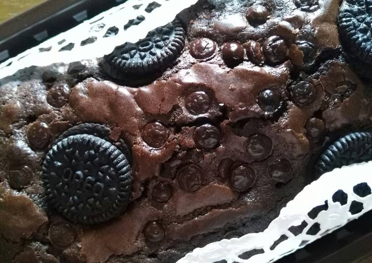 Shiny fudgy brownies