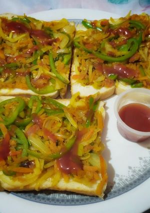 A picture of Open Masala Sandwich.