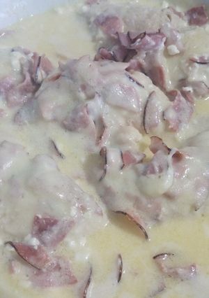 A picture of Elisa's Keto Chicken Cordon Bleu.