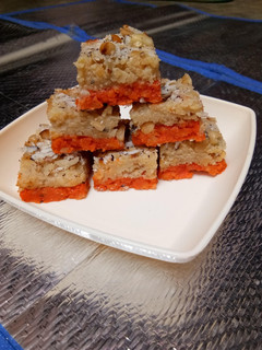 कलरफुल चना दाल बर्फ़ी (Colourful Chana Dal Barfi Recipe in Hindi) रेसिपी मुख्य फोटो