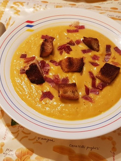 Una foto de Puré o crema de calabaza