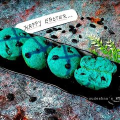 A picture of Blueberry Hot Cross Buns.