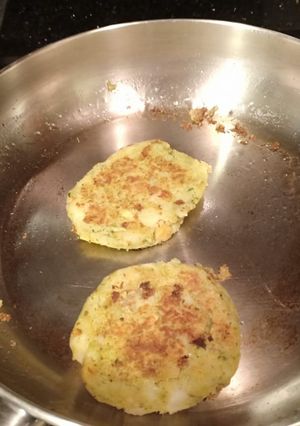 A picture of Potato paties.