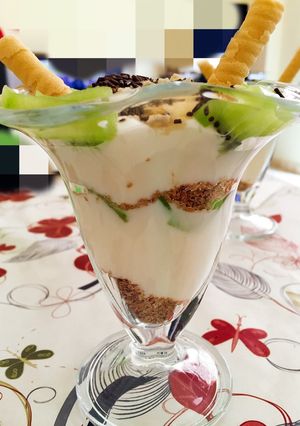 Una foto de Copa de yogur y kiwi