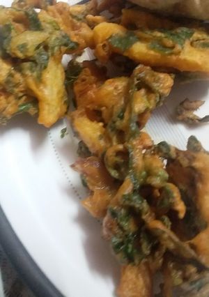 A picture of Palak pakora.