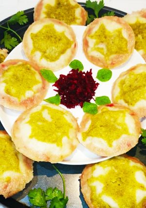 A picture of Beetroot mint tricolour Idli.