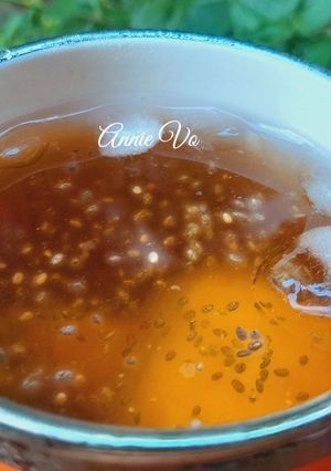 Hình của món Trà đào hạt chia.