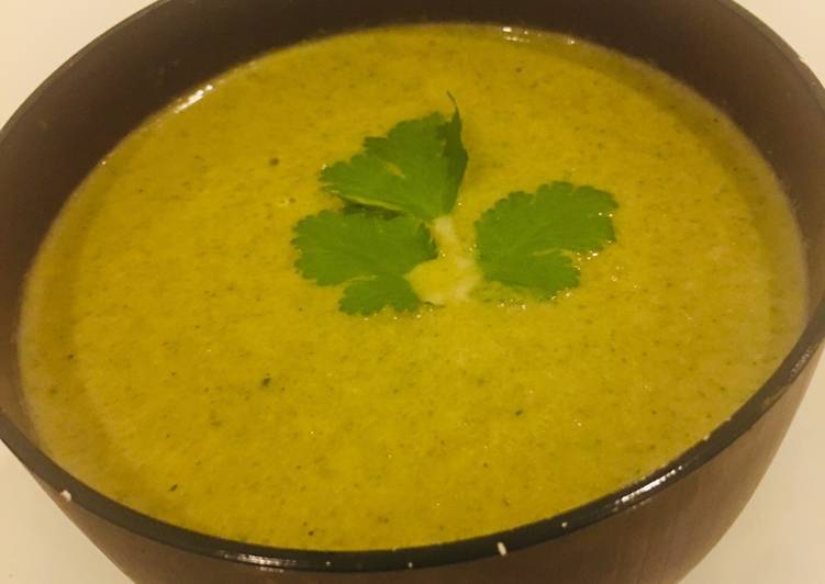 Step By Step Guide to Prepare Award-winning Cheesy Broccoli Soup