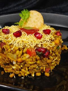 स्प्राउट्स भेल (sprouts bhel recipe in Hindi) रेसिपी मुख्य फोटो