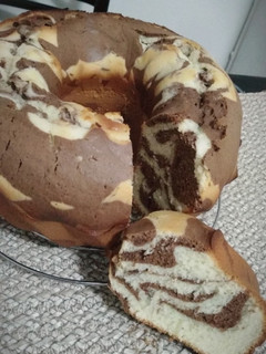 Una foto de Budín marmolado, torta marmolada