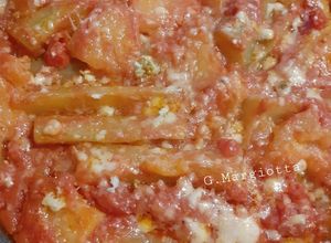 Foto di Zucche trombetta con pomodoro e patate