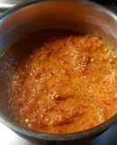 Salsa de pimientos rojos asados y nueces con toque Tunecino